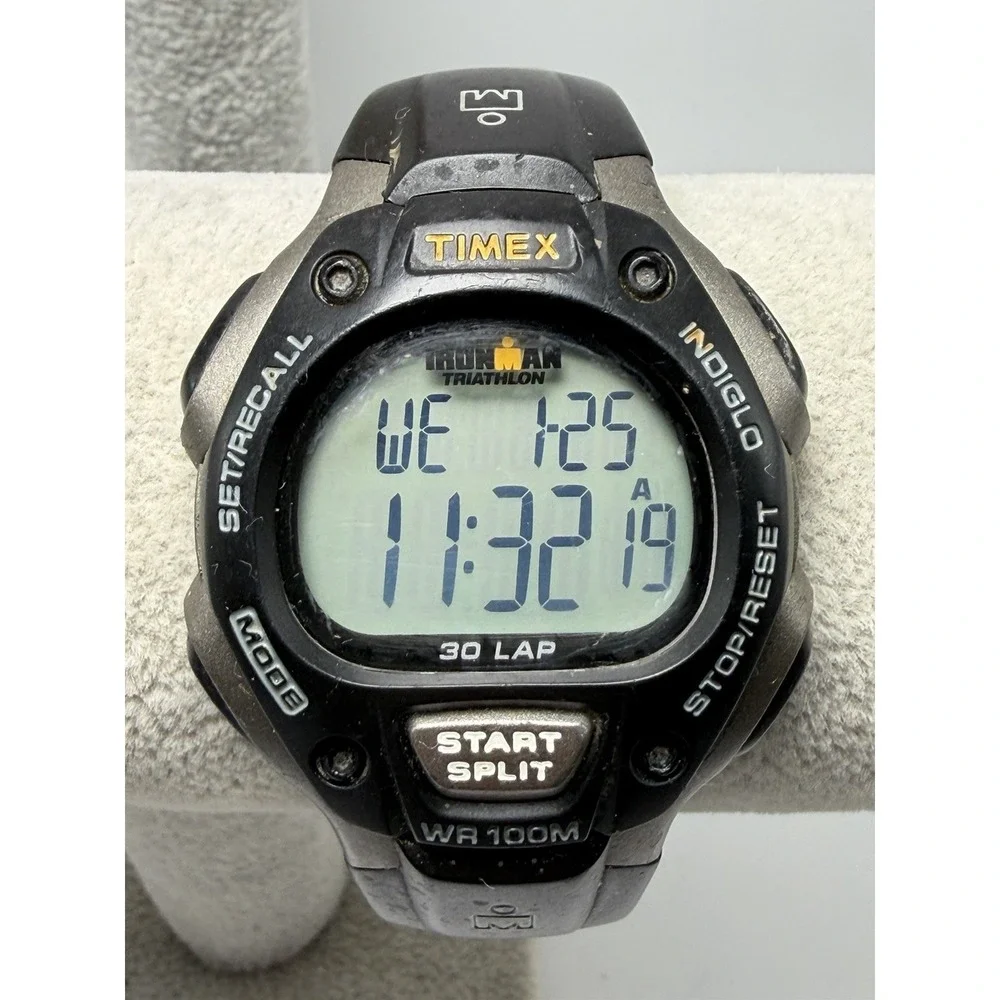 Timex 170 Mens Watch New Battery 2015 Black 38MM 8